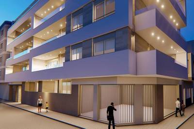 Appartement te koop in het stadcentrum van Torrevieja op 250 meter afstand van zee
