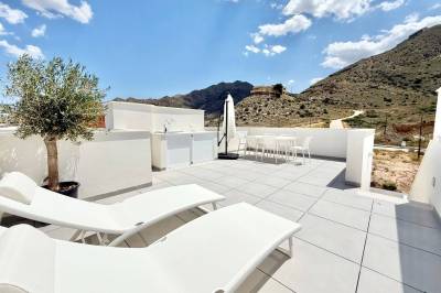 Half vrijstaande woningen in het pittoreske Spaanse binnenland aan de Costa Blanca Zuid 