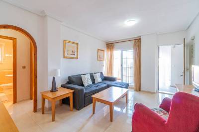Appartement met ruime tuin te koop nabij Villamart&iacute;n aan de Costa Blanca Zuid 