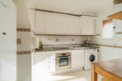 Playa Flamenca herverkoopwoning keuken vooraanzicht