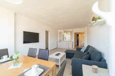 eerstelijns appartement punta prima met zeezicht leefruimte