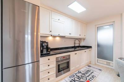 hoekwoning met groot buitenterras in Orihuela Costa keuken