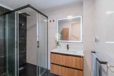 hoekwoning met groot buitenterras in Orihuela Costa badkamer