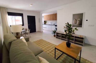 Mediterrane Neubauimmobilien im ruhigen spanischen Ort Cox, bei denen Platz und Komfort im Mittelpunkt stehen