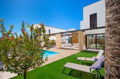 vastgoed_campoamor_15_thumb image Luxueus wonen op een groot perceel met een heerlijke tuin