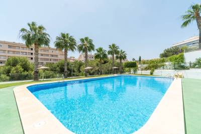Kleurrijk_Townhouse_in_Villamartin_Spanje_24_original