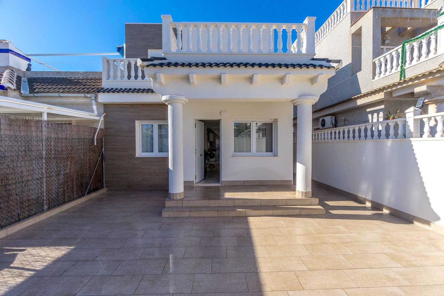 Gerenoveerde_woning_in_torrevieja_2_original image Gerenoveerde half vrijstaande Villa bestaande uit 2 onafhankelijke woningen